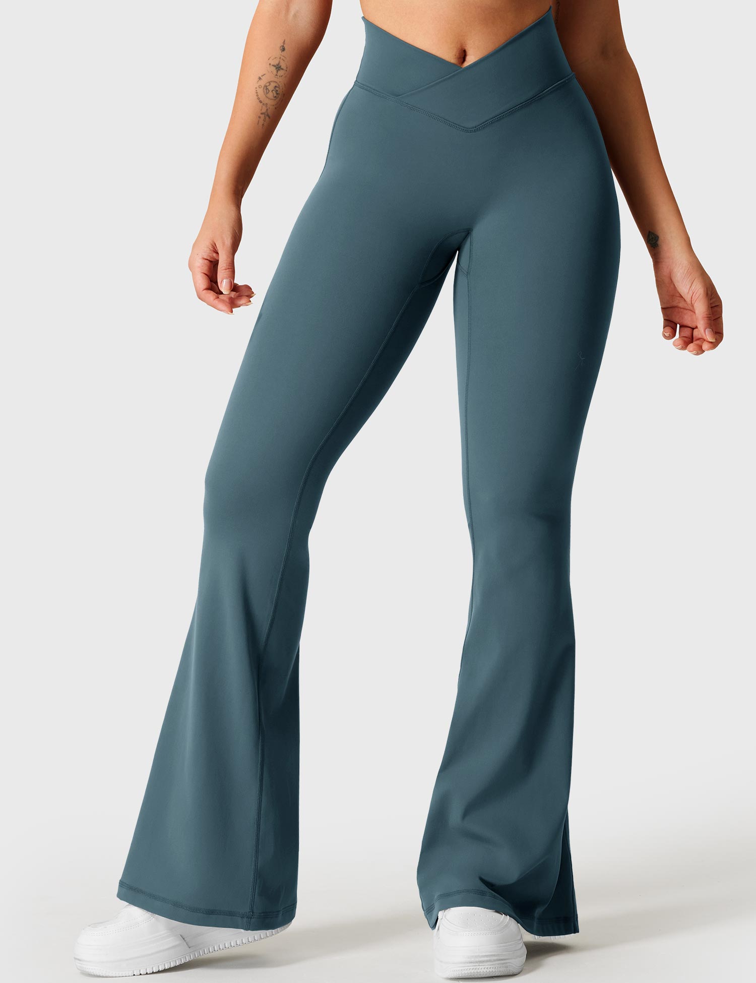 Yeoreo V-Taille Kalie Flared Leggings - Yeoreo Germany