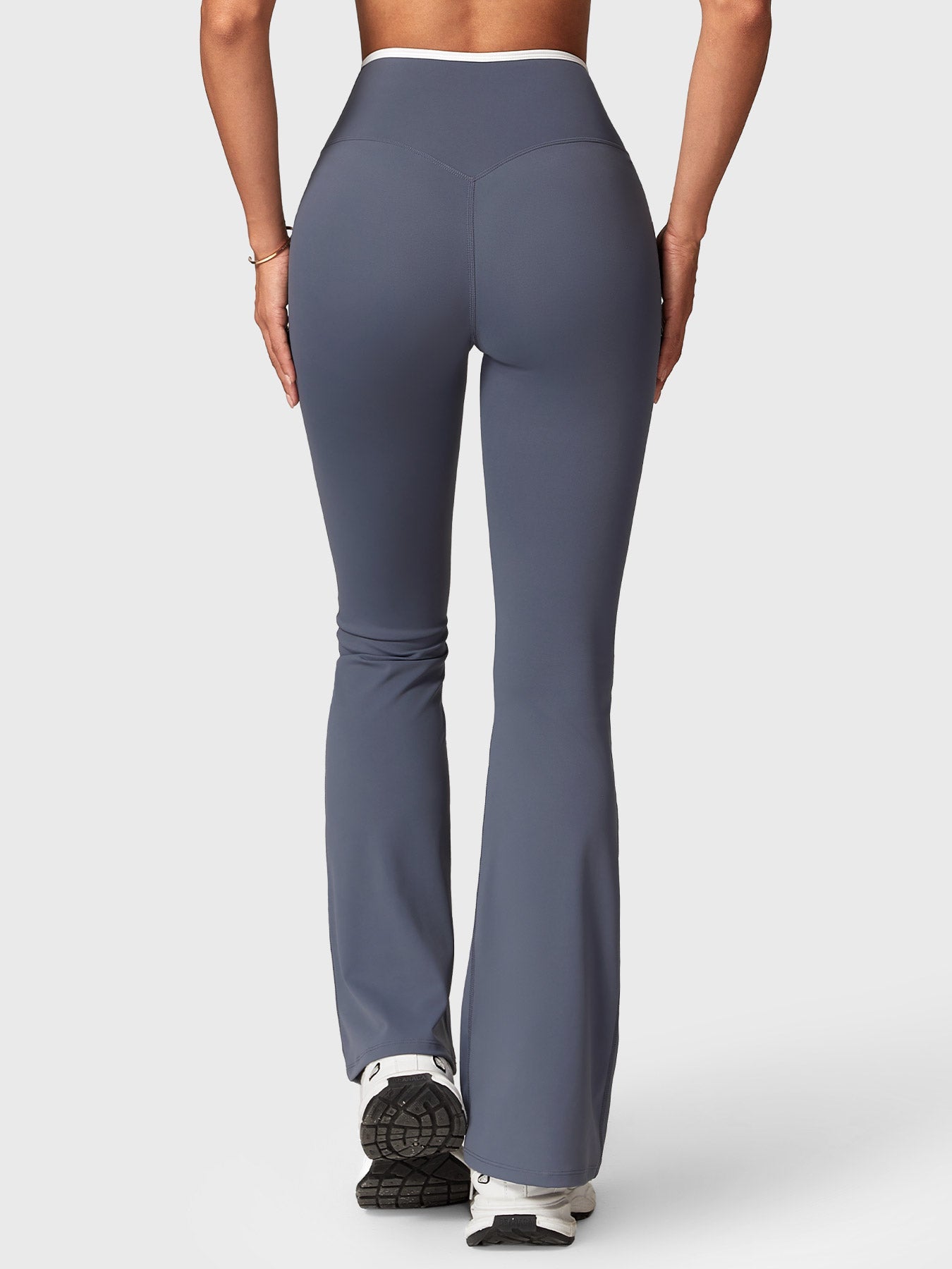 Yeoreo Alberta Kontrastbesetztes Flare Leggings