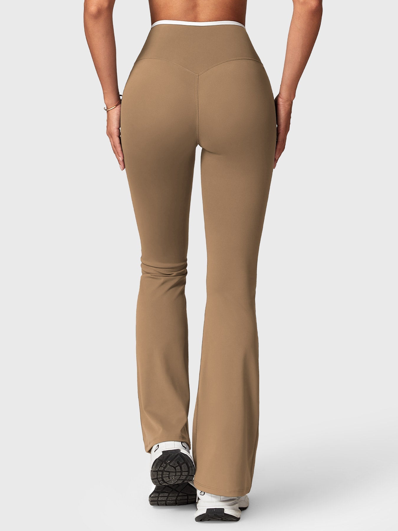 Yeoreo Alberta Kontrastbesetztes Flare Leggings