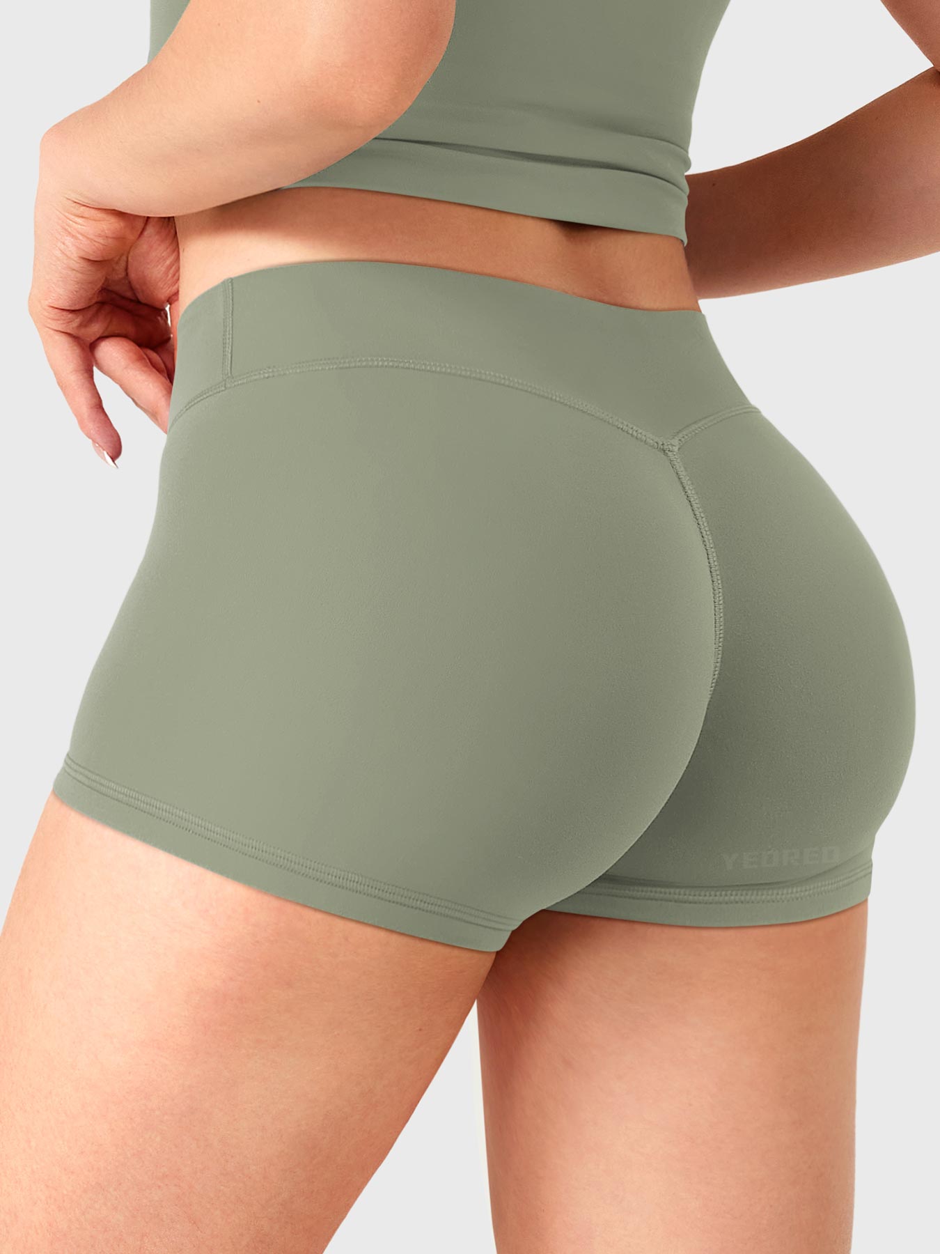 Lightarmygreen