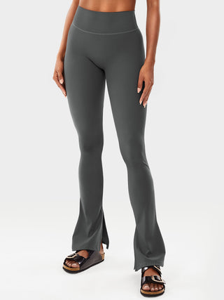 Yeoreo Nasreen Flared Leggings mit geteiltem Saum - Yeoreo Germany