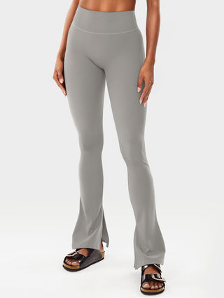 Yeoreo Nasreen Flared Leggings mit geteiltem Saum - Yeoreo Germany