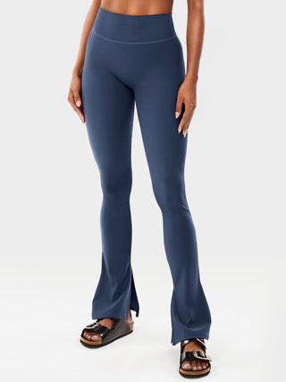 Yeoreo Nasreen Flared Leggings mit geteiltem Saum - Yeoreo Germany