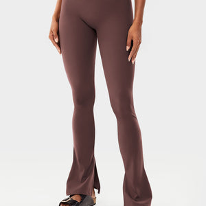 Yeoreo Nasreen Flared Leggings mit geteiltem Saum - Yeoreo Germany