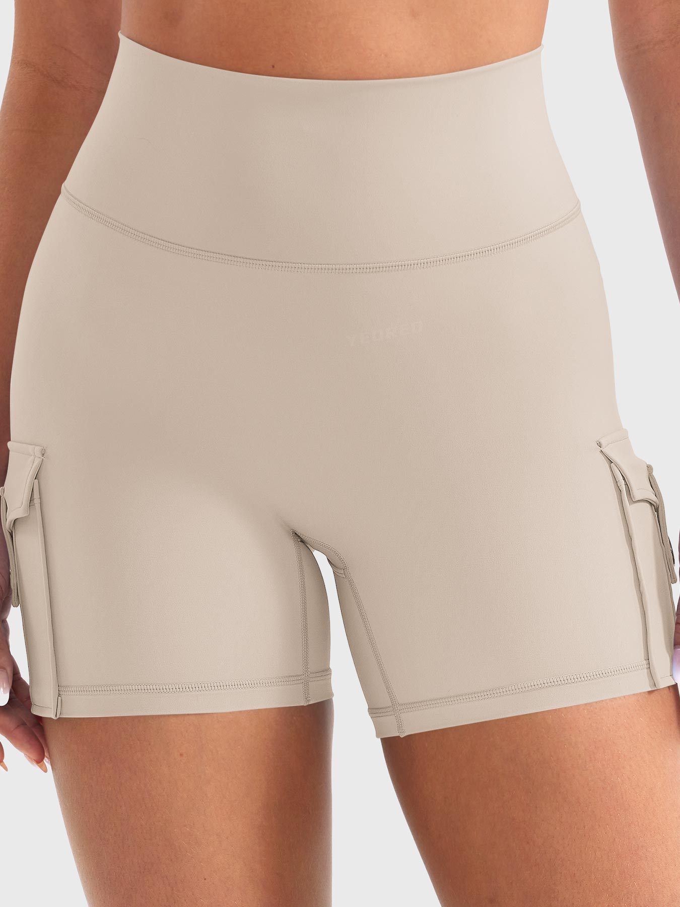 LightKhaki