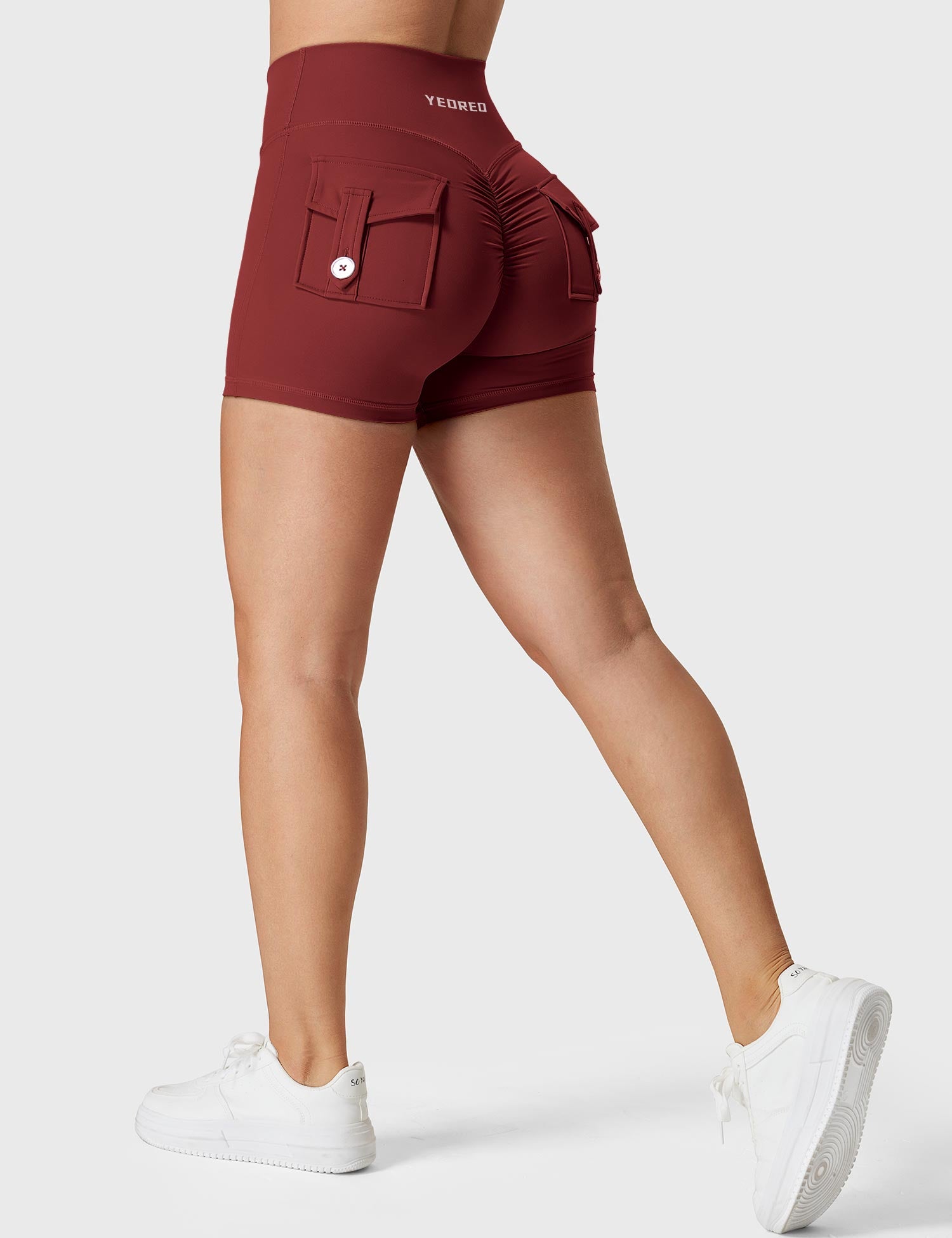 Yeoreo V-waistband Charm Shorts