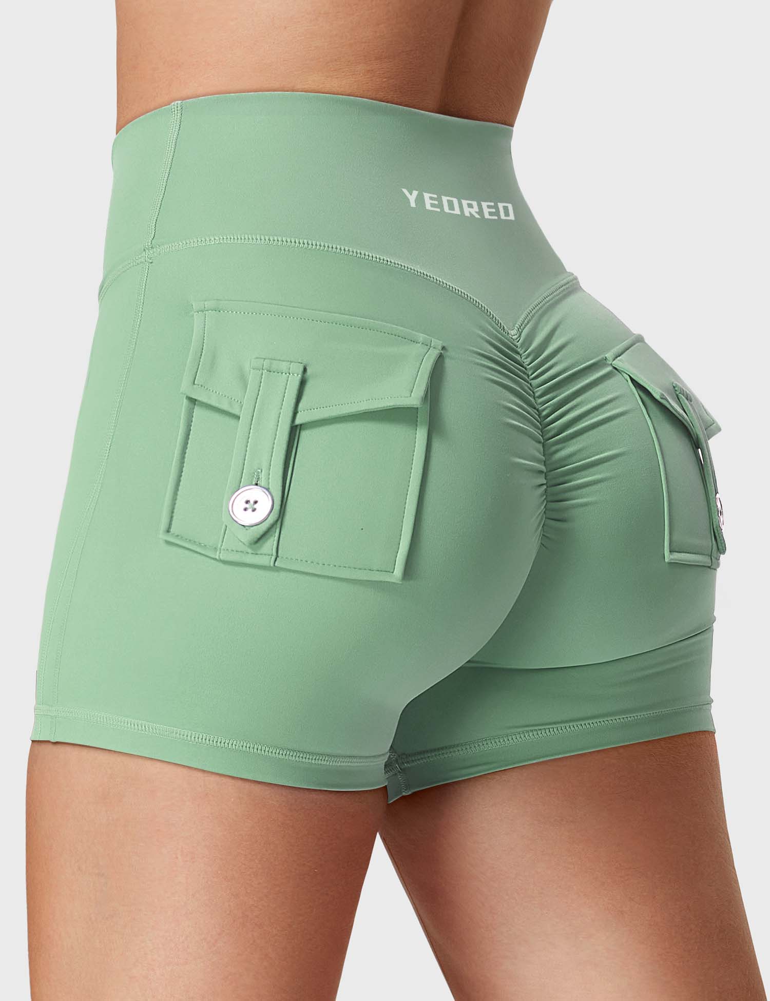 Yeoreo V-waistband Charm Shorts